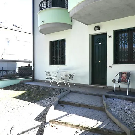 Rp01 - Cesenatico, Ampio Con Giardino Vicino Al Mare